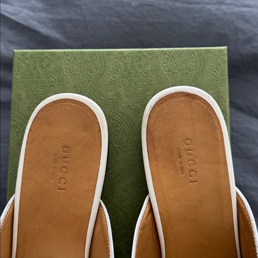 Gucci Womens Princetown Cream Leather
Gold Horsebit Mules Slippers. Made in 🇮🇹 - Picture 7 of 11